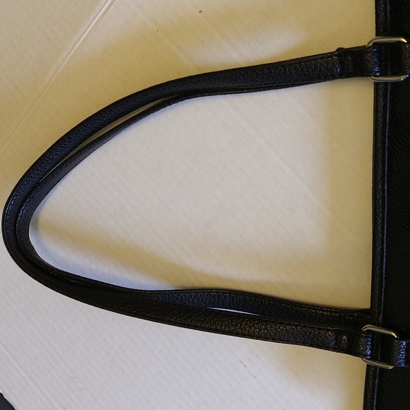 VGUC. Nine West black handbag / shoulder bag. - Picture 4 of 8